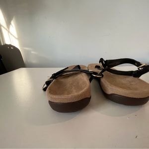 Vionic Kira Sandals
